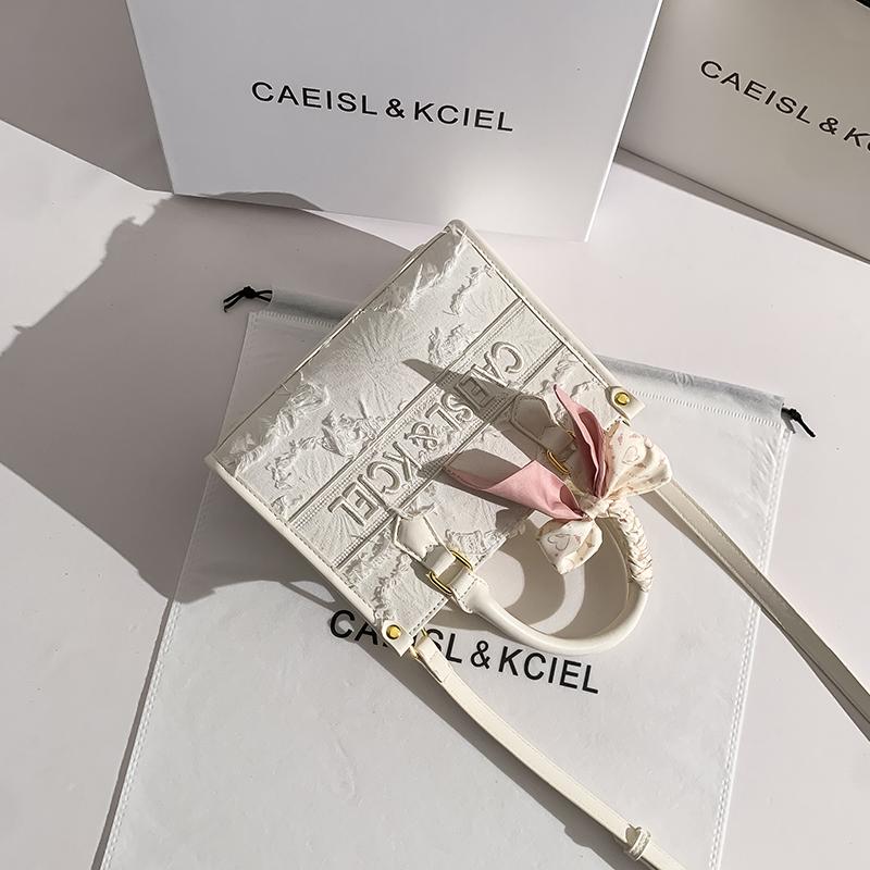 Сумки CAEISL&KCIEL, нишевая женская сумка-тоут с кисточками, новинка 2025 года, осенняя и зимняя высококачественная портативная сумка-мессенджер