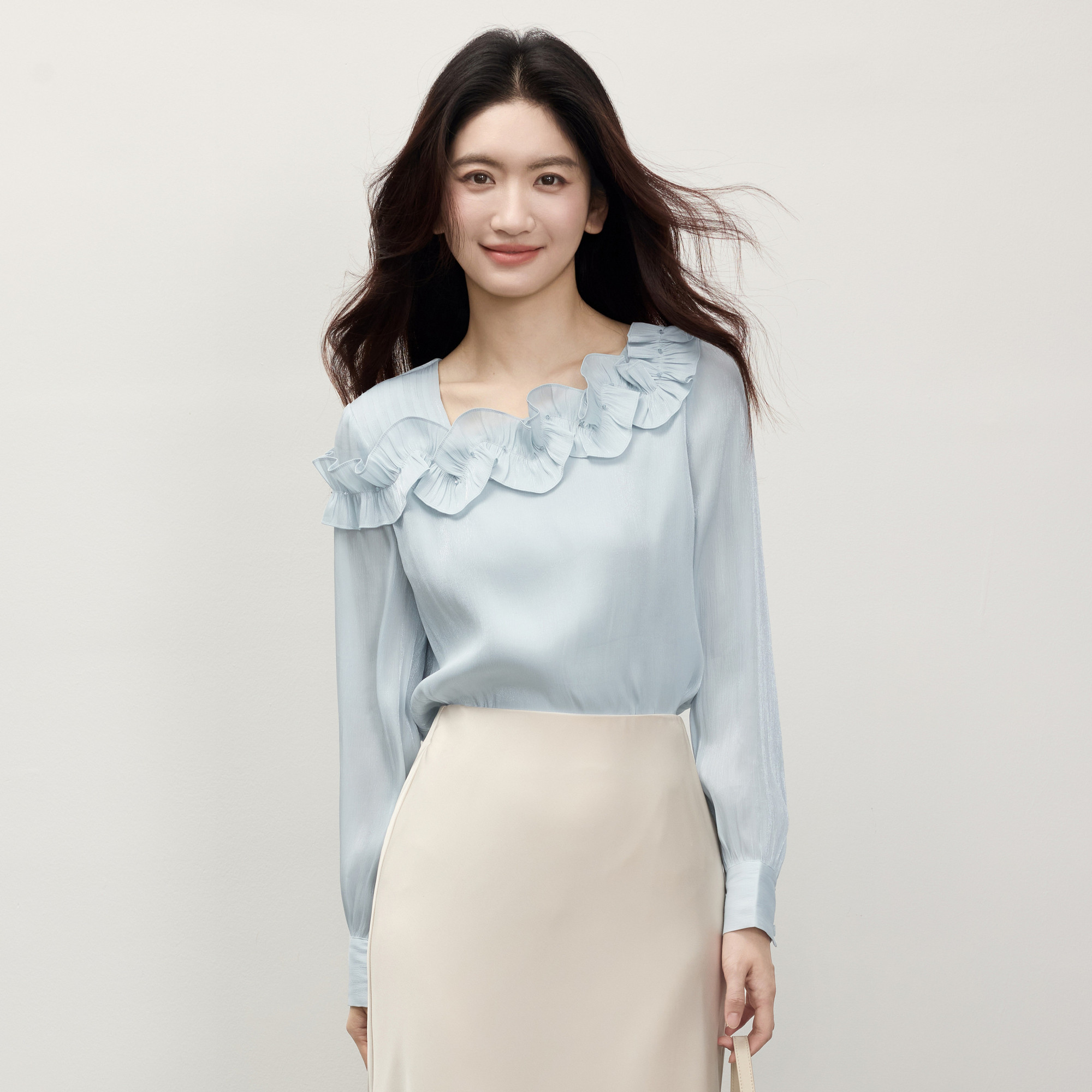 [Синие колокольчики ветра] Элегантная блузка с темпераментом, уникальная шифоновая рубашка с диагональным кружевным воротником, женская маленькая рубашка, чувство стиля, рубашка с длинными рукавами