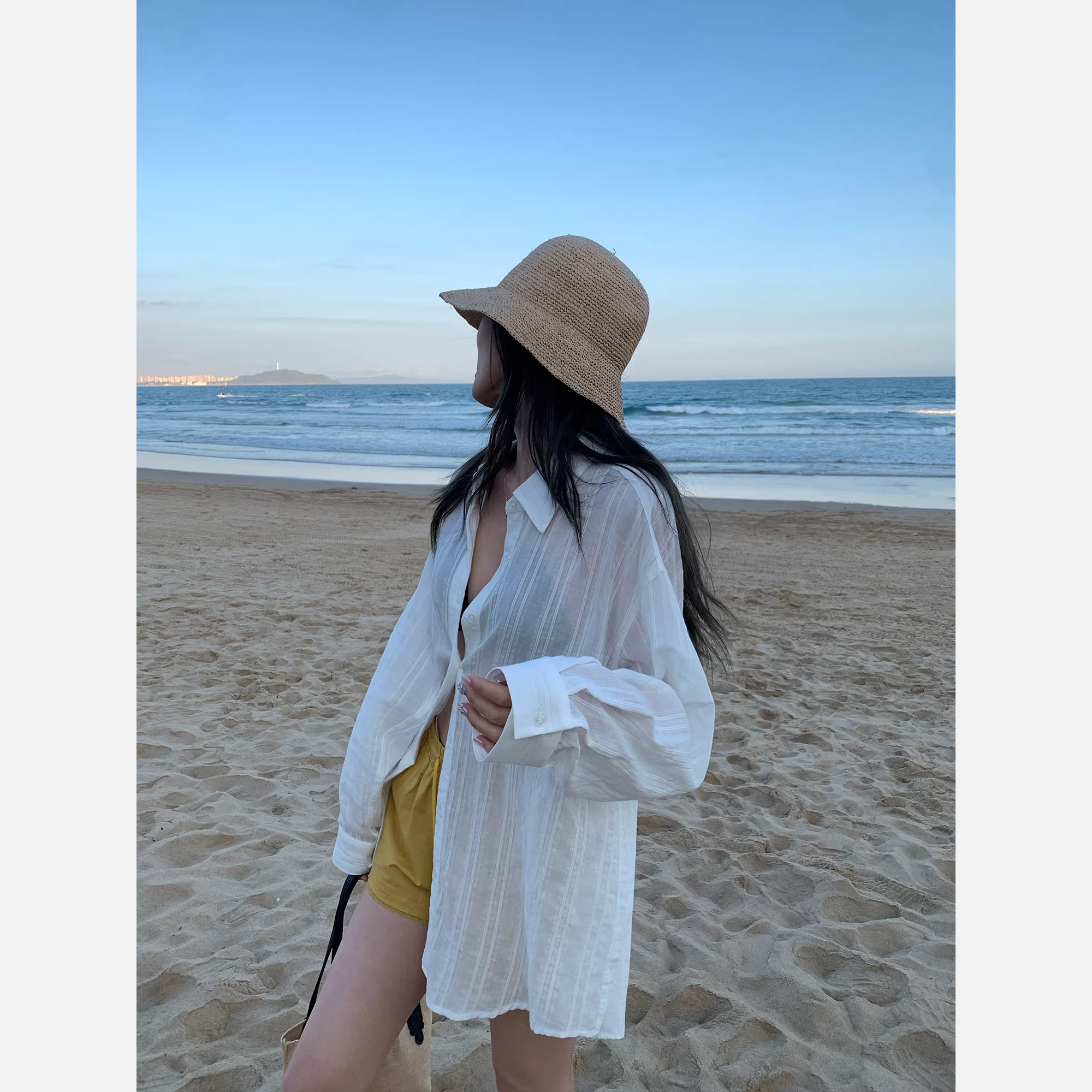 GEMQI Song Hye-kyo's style white striped long-sleeved shirt, slightly sheer, sun-protective, textured, relaxed and elegant top.