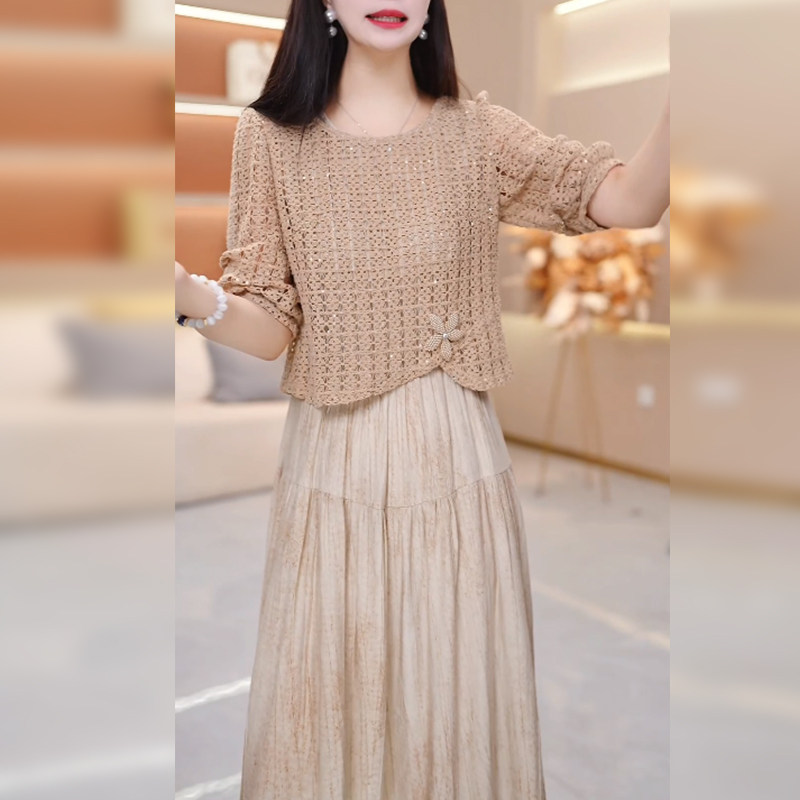 迷苏连衣裙两件套2026春季新款女装镂空圆领小衫显瘦过膝裙子套装