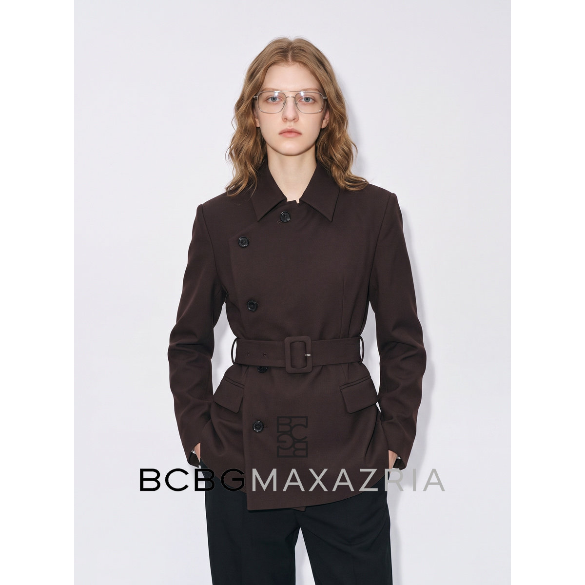 BCBG ретро кофейного цвета пиджак с отворотом и диагональной линией талии, женский осенний кардиган 2026 года высокого класса из мелкобуржуазной ткани, топ