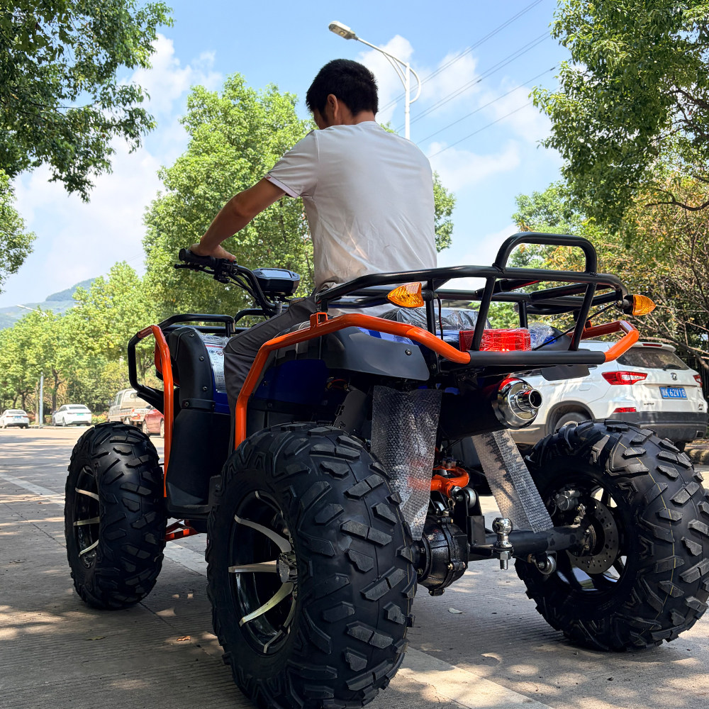Квадроцикл ATV - внедорожное транспортное средство