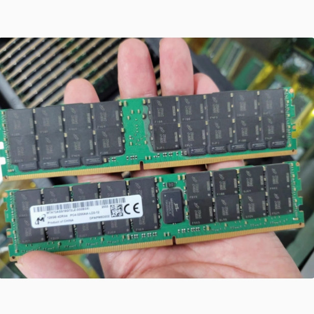 Серверная память Micron MT 128G 4DRX4 PC4-3200AA MTA72ASS16G72LZ-3G2B3