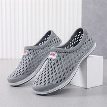 Outdoor water permeable and trendy men's cave shoes