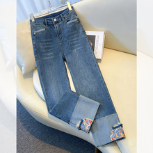 Женские джинсы со стразами фото