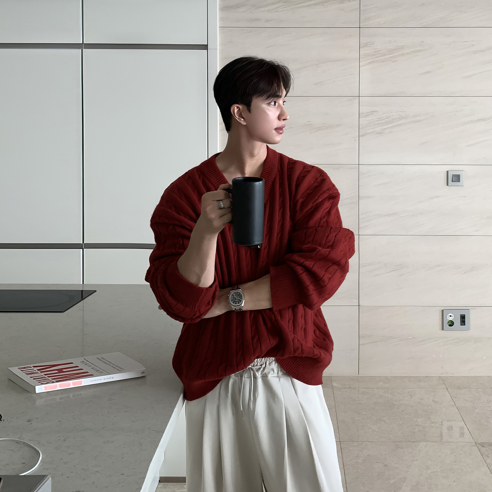 Новогодний бордовый свитер с V-образным вырезом, мужской весенне-осенний свитер с твист-дизайном в стиле ретро, ленивый топ с длинными рукавами