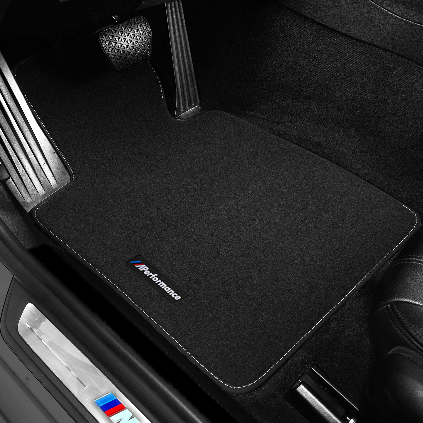 Коврики BMW 5 серии специально подходят для 530Li 3 серии 325Li X3X5X1 в оригинальном автомобильном стиле с бархатным ковровым покрытием