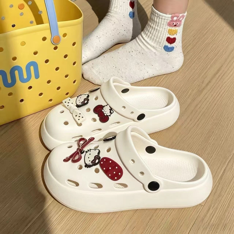 Чистая пляжная одежда знаменитостей Hello Kitty, студенческая обувь с дырками, новинка 2025 года, женские летние тапочки Baotou на толстой подошве из ЭВА