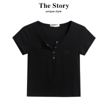 That's what makes the wardrobe unique. The top looks super nice, and the new summer black slim fit looks slim. Short t-shirts for women with short sleeves