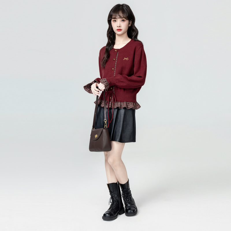 Красный поддельный вязаный кардиган из двух частей, женский весенне-осенний 2025, осенний новый клетчатый свитер с вышивкой, куртка, топ на талии