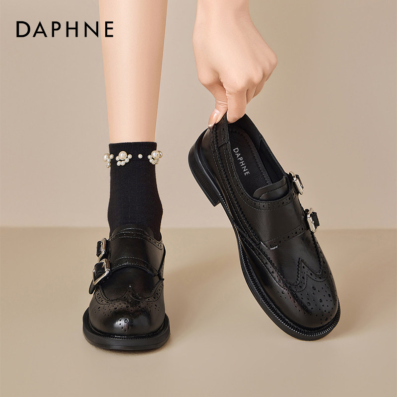 Женские лоферы на толстой подошве от Daphne Bullock; новинка 2026 года; осенние тонкие туфли в стиле ретро с резьбой; маленькие кожаные туфли в британском стиле