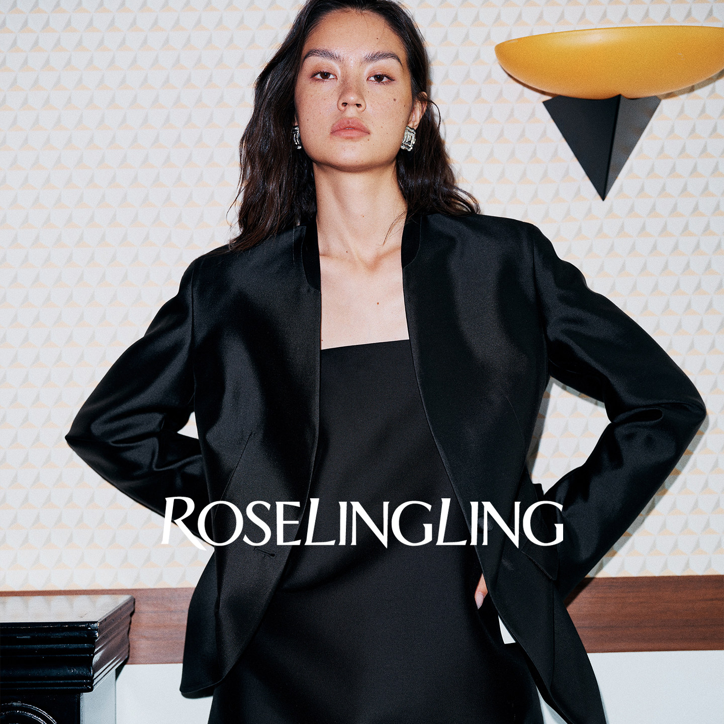 Гардероб менеджера ROSELINGLING - роскошный минималистичный пиджак без воротника из шелка шелковицы тутового дерева и шерстяной шерсти