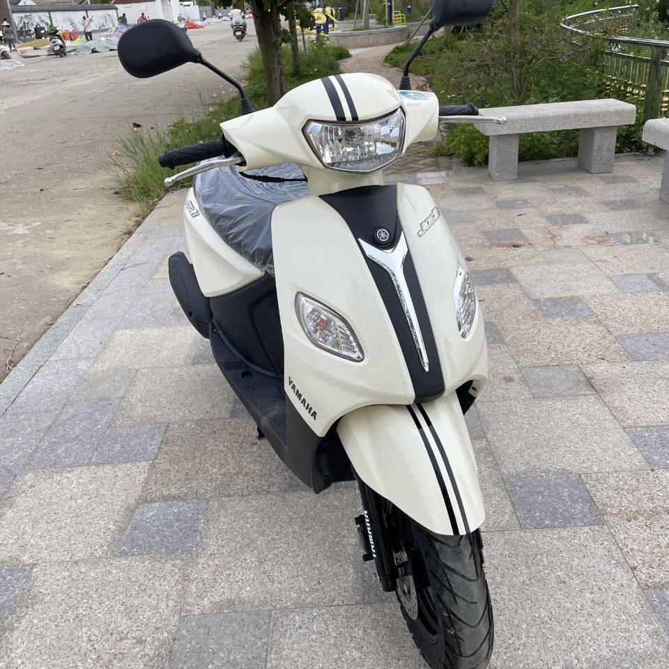 Новый подержанный оригинальный мотоцикл Yamaha Qiaoge 125cc на топливном топливе, скутер унисекс, мобильное транспортное средство