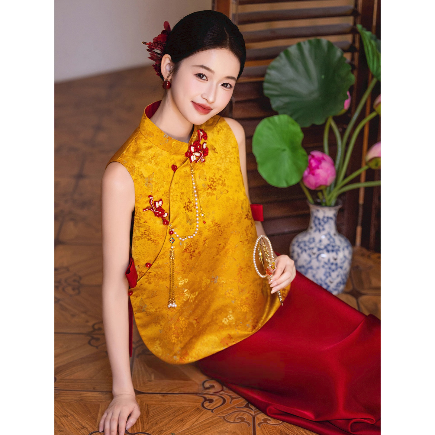 Новое свадебное платье cheongsam в китайском стиле с золотыми тостами, новинка 2025 года, новое платье для помолвки в национальном стиле, возвращаюсь к двери, чтобы поблагодарить вас, банкетная повседневная одежда