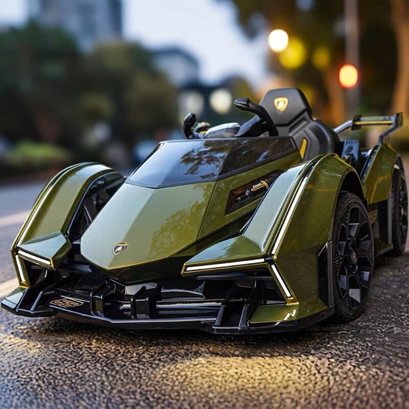 Детский электромобиль Lamborghini с дистанционным управлением на четырех колесах может сидеть на человеческом игрушечном суперкаре