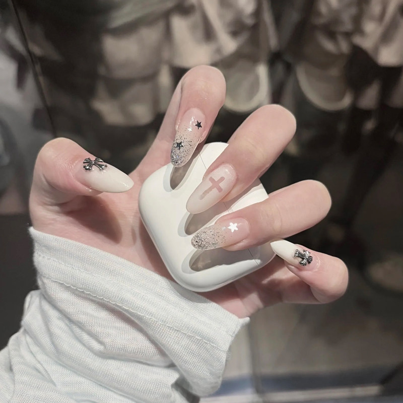 Перекрестный градиент ручной работы nail art girl heart star высококачественные носимые наклейки для ногтей с накладными ногтями