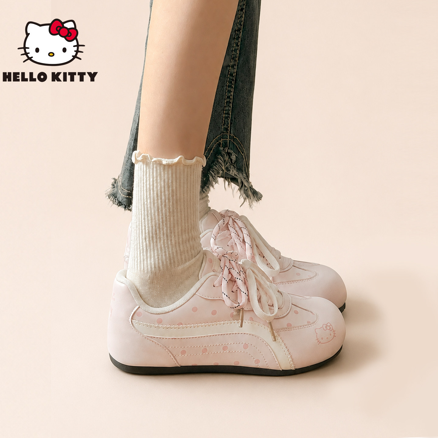 Женская обувь HelloKitty; новинка 2026 года; осенние легкие повседневные кроссовки на мягкой подошве; розовые кроссовки в немецком стиле в стиле ретро