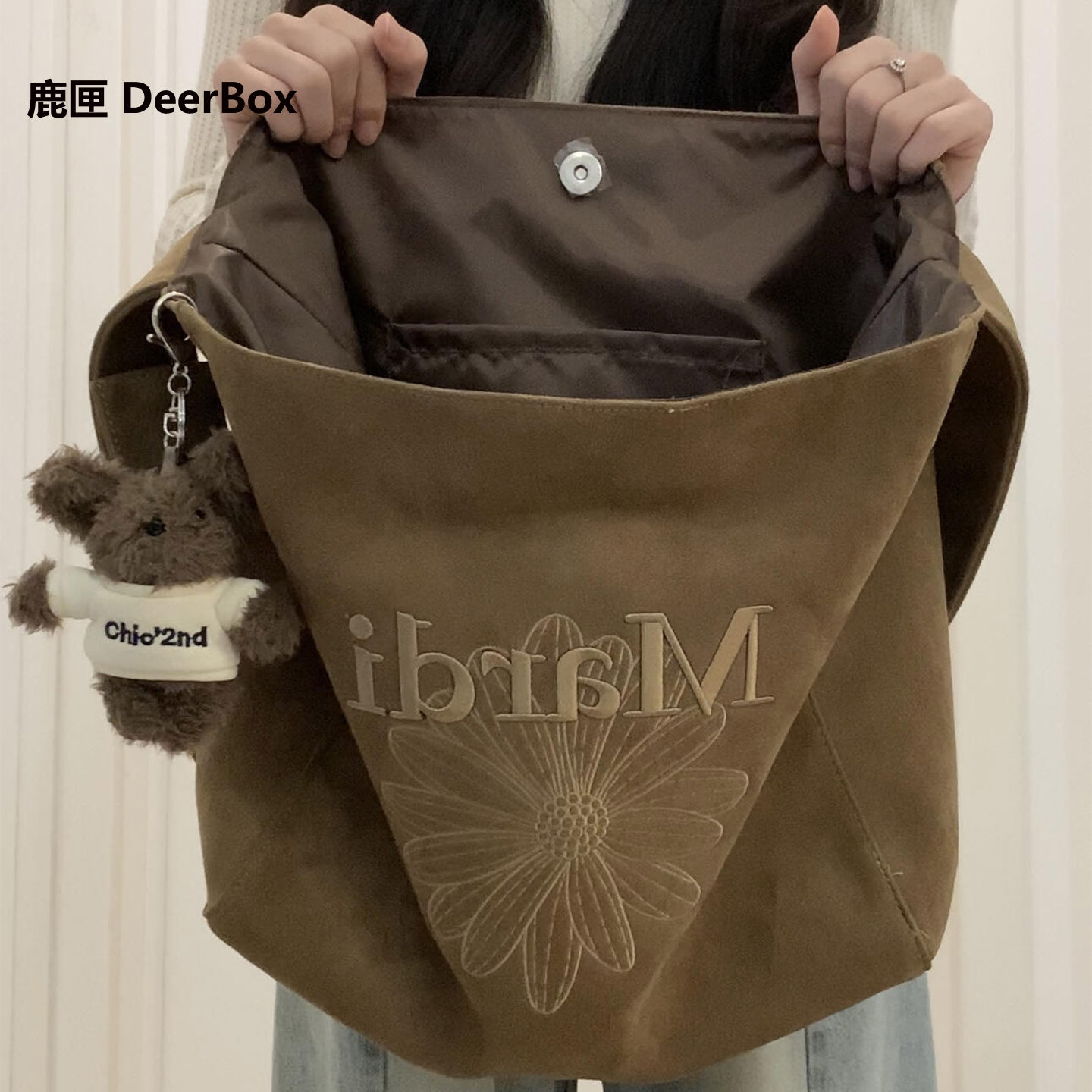DeerBox DeerBox ретро нишевая замшевая сумка-тоут с вышивкой, женская новинка 2026 года, большая вместительная сумка-мессенджер на одно плечо