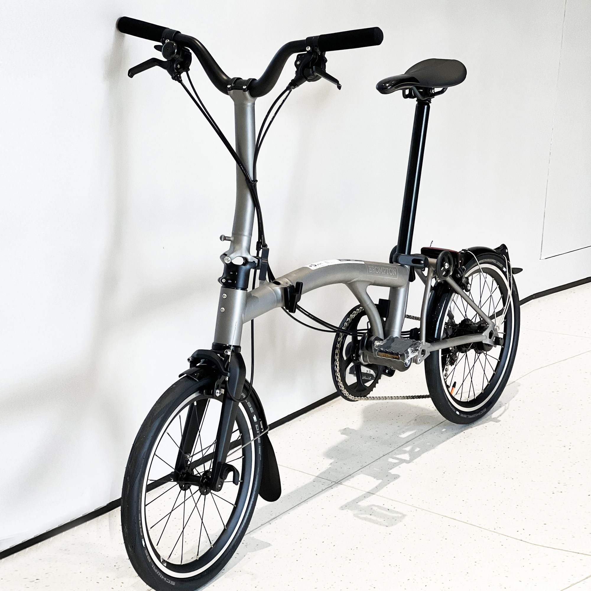 Качалка BROMPTON British small cloth folding bicycle T Line титанового цвета S / M титановая версия ультралегкого велосипеда унисекс