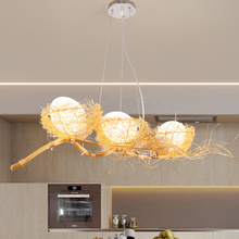 The living room light is simple, modern, and the branch bar is grand for home use