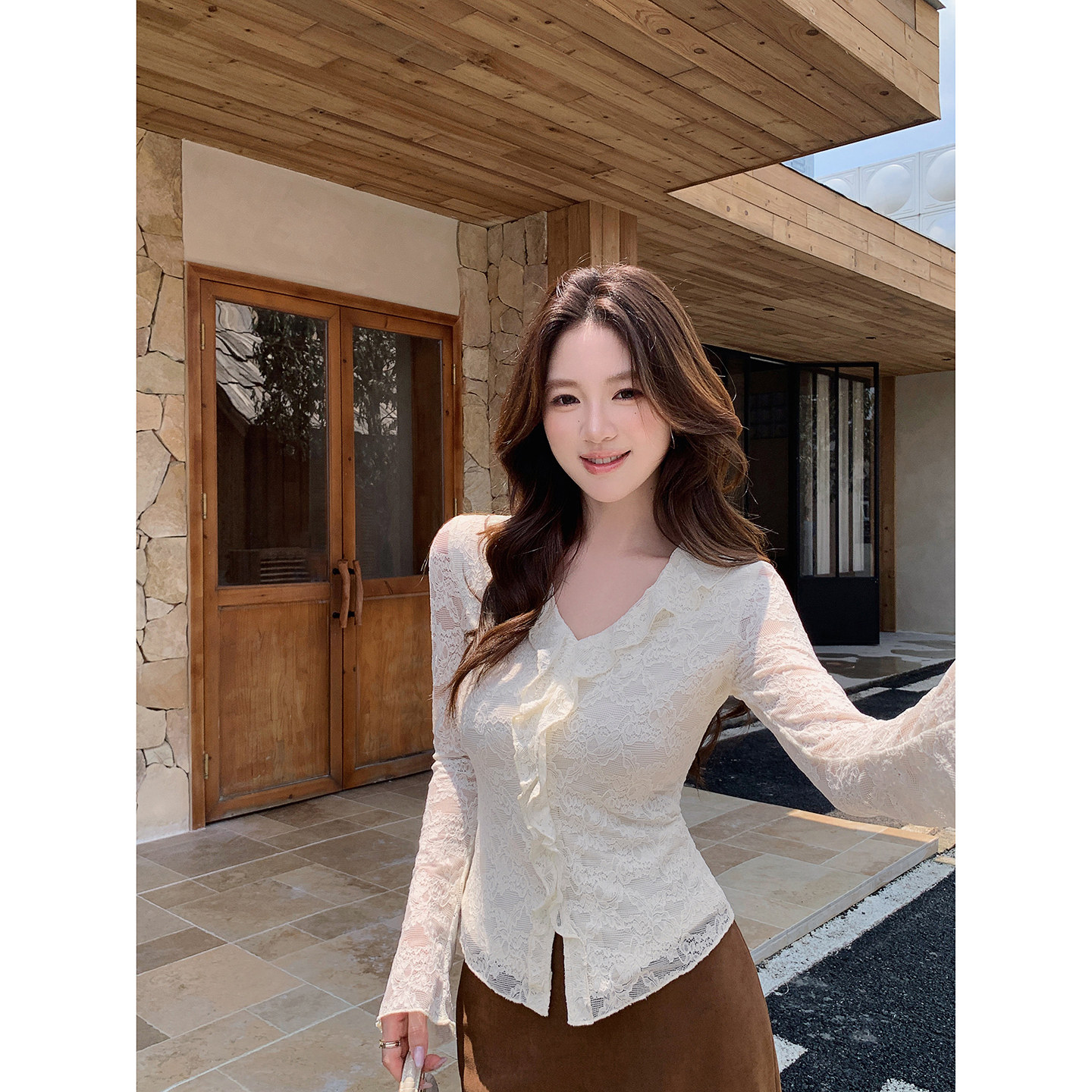 Песня миссис Айленд французское ретро lotus wood Ear hollow Small Shirt женская осенняя дизайнерская нишевая темпераментная кружевная рубашка-топ
