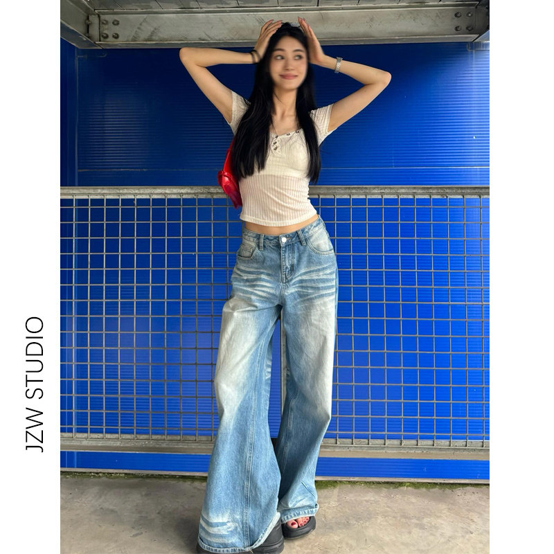 Женские осенние джинсы-американки светло-голубого цвета с широкими штанинами, новый стиль, маленькие свободные брюки с высокой талией и тонкой драпировкой, обтягивающие прямые штанины.