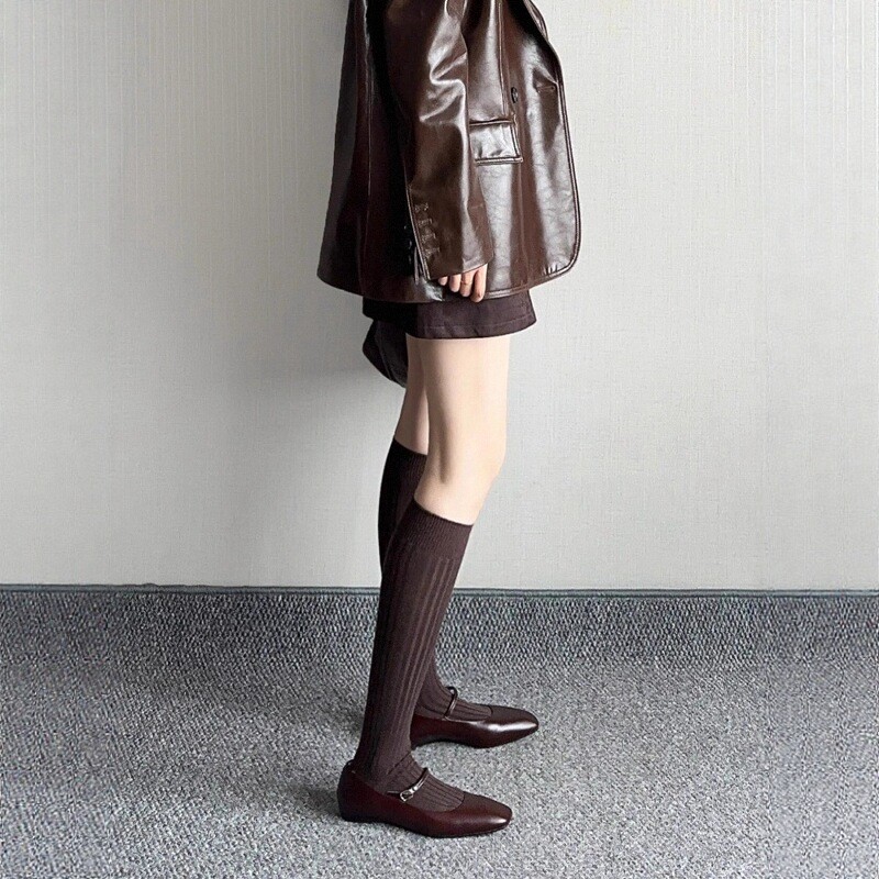 Dark brown vertical stripes ~ slimming MIU-style calf socks! Retro spring/autumn style...