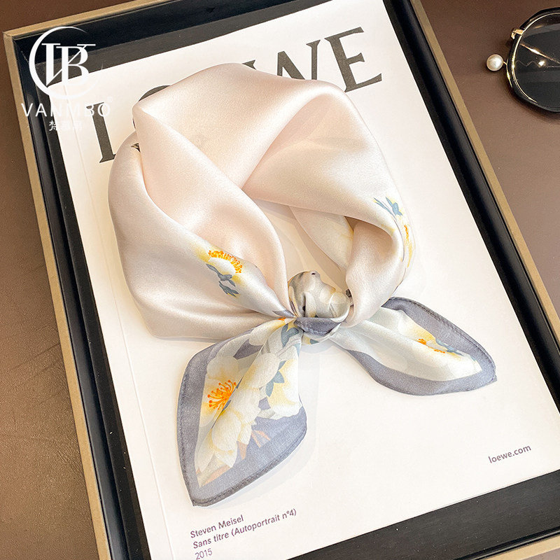 Vanmbo silk scarf neck tie, new style, high-end women's silk square scarf gift box, perfect as a birthday gift for elders or mothers.