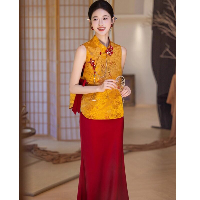 Новое свадебное платье cheongsam в китайском стиле с золотыми тостами, новинка 2025 года, новое платье для помолвки в национальном стиле, возвращаюсь к двери, чтобы поблагодарить вас, банкетная повседневная одежда