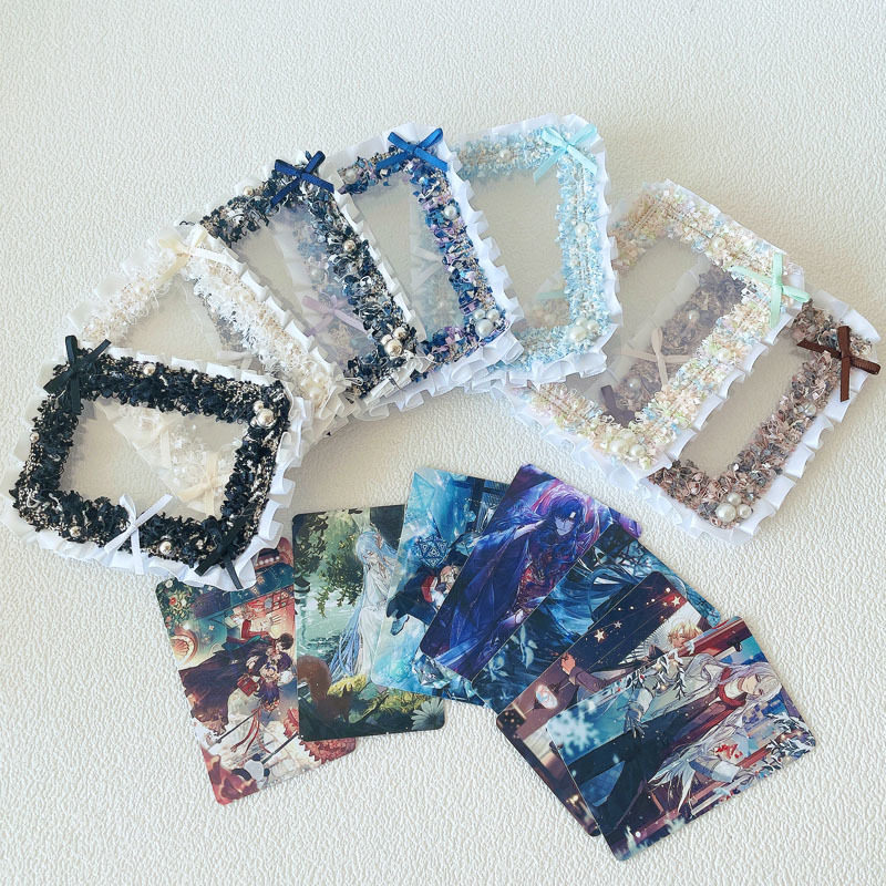 [In Stock] DIY Cartoon Card Holder, Handmade Anime & Comic Style, Small Cartoon Decorative Card Holder (Finished Product)