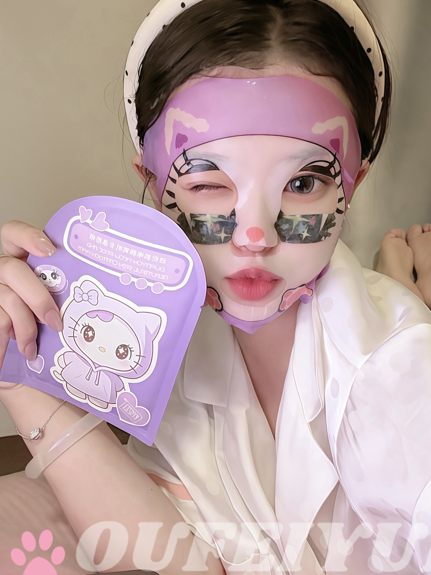 [Флагманский магазин Hello Kitty] После долгого пребывания на солнце...