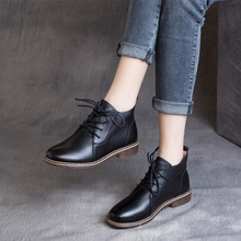 High top shoes for women in 16 years old store, genuine leather high top shoes for women in 2020, new spring deep cut single shoes for women in middle age, low top shoes for women