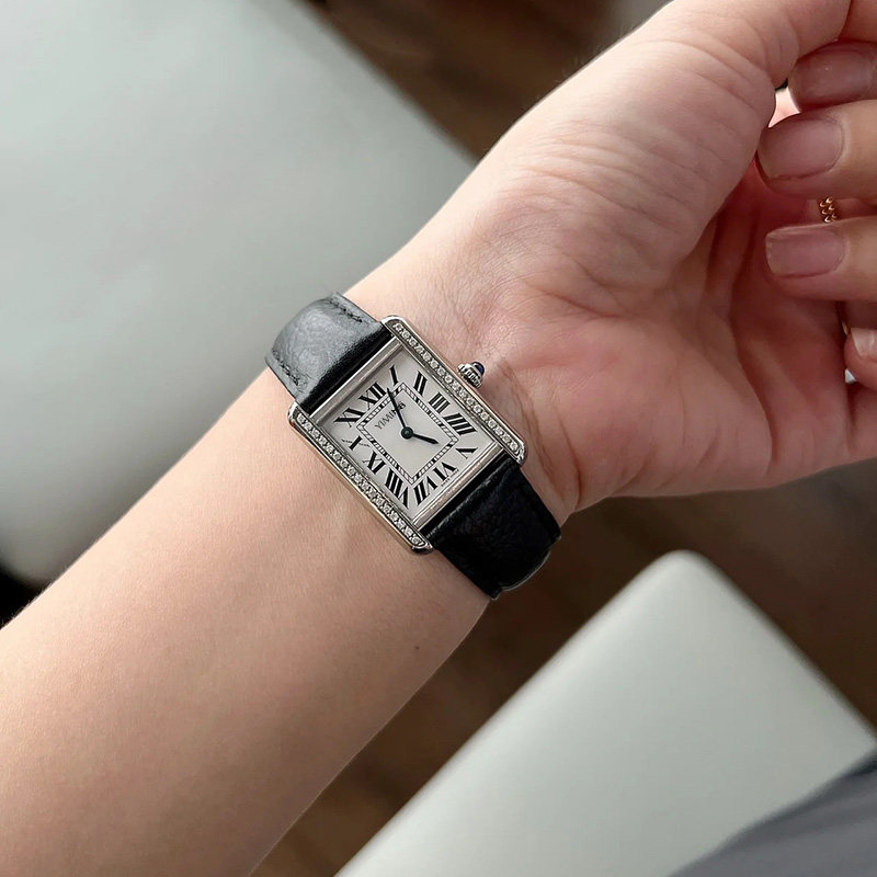 Cardi Tank watch женские часы 2026 new light luxury нишевые высококлассные темпераментные квадратные часы подлинного бренда
