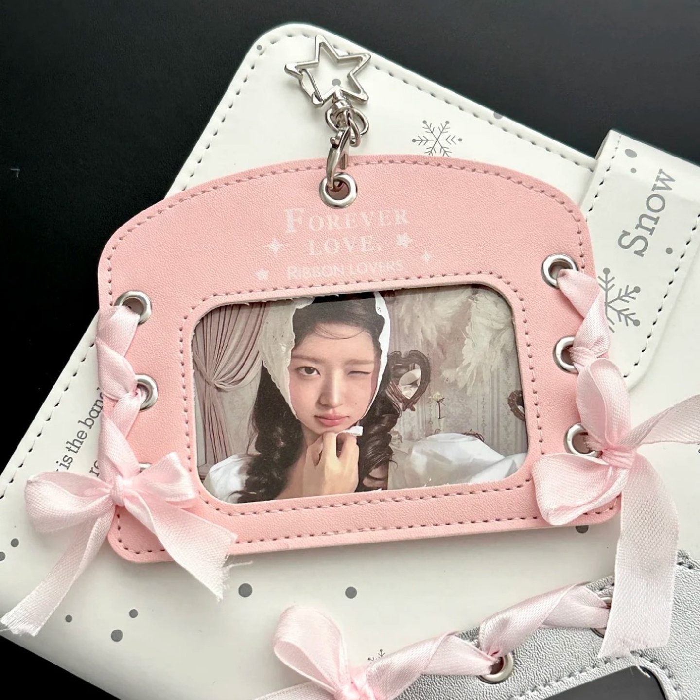 Korean-style ins-inspired bow ribbon card holder, small leather card holder for idol fans, school meal card holder, DIY backpack charm for students.