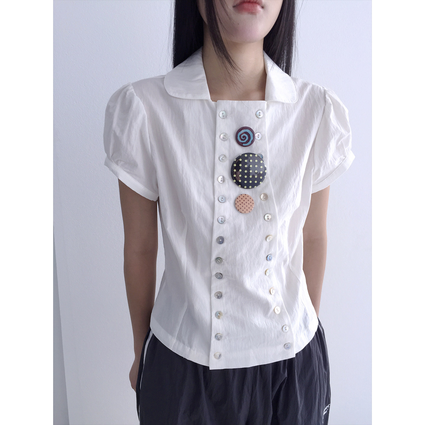 3months White Square Neck Puff Sleeve Shirt Women's Summer Double-Breasted Decorated Short Sweet and Cool Niche Design Top