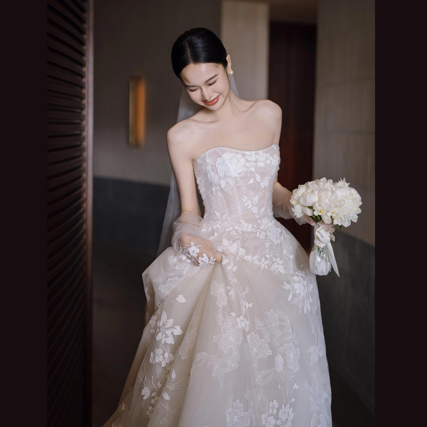 Французское кружевное легкое свадебное платье-топик 2026 new bride с небольшой текстурой высокого класса из основной пряжи forest go out