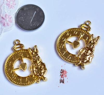 taobao agent KC金爱丽丝风时钟兔子合金吊坠lolita基佬装手作DIY材料满包邮