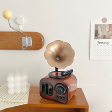 Ins style retro retro phonograph decoration music box bar coffee shop porch desktop creative home decoration