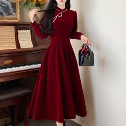 New Chinese Cheongsam Toasting Bride Autumn and Winter Large Size Superior Sensible Red Dress Backdoor Engagement Velvet Dress