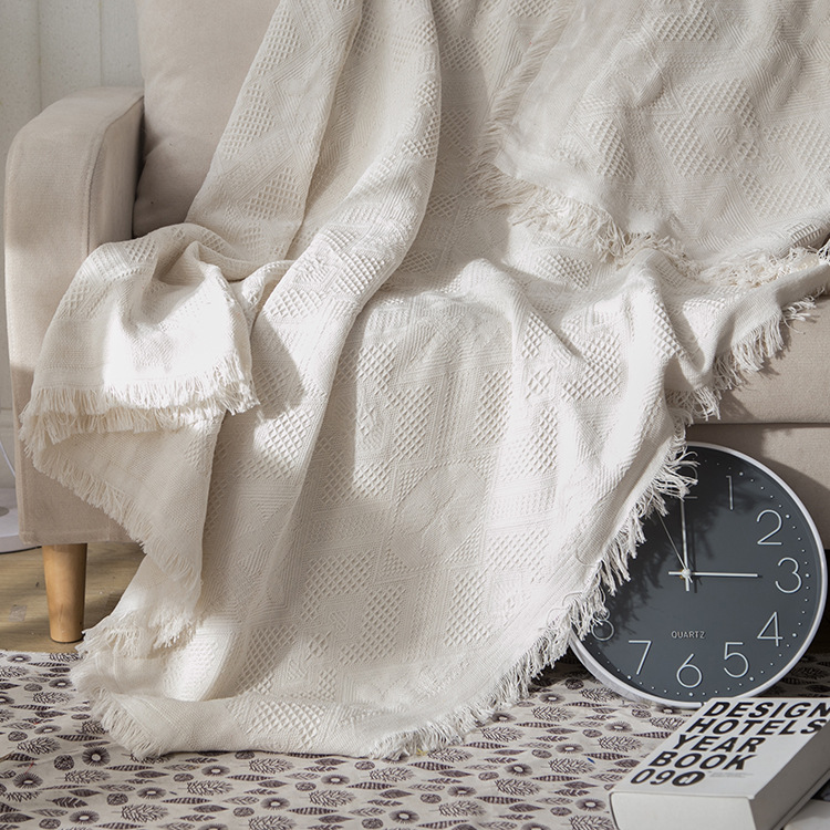 Directly Supplied White Rhombus Dark Flower Sofa Blanket Sofa Towel European Style Non-Slip Fabric Sofa Cushion Sofa Cover All-Inclusive Blanket