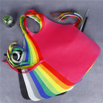 Disposable apron non-woven apron spot bib lobster hot pot barbecue dining fashion apron