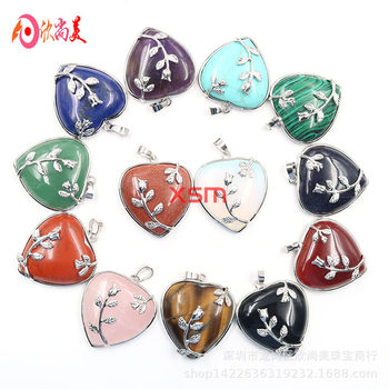 Natural crystal stone peach heart-shaped pendant necklace female heart-shaped rose pendant European and American couple love gift