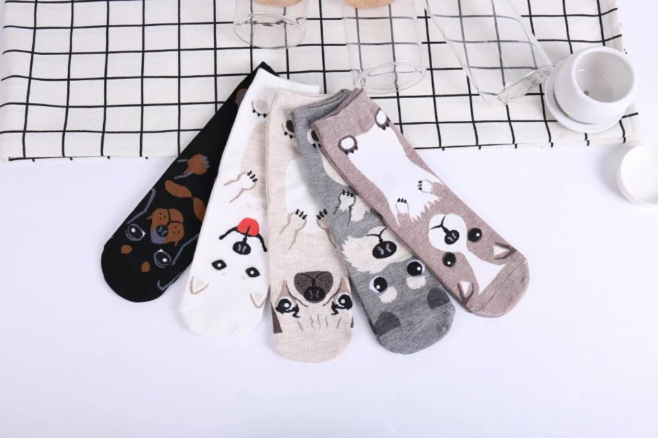 春秋新款卡通直板狗中筒袜棉质袜子女 诸暨厂家批发
