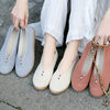 Spring and Autum New Retro-Style Han Dynasty with Flats Tea Clothes, Ethnic Style Old Beijing Cloth Shoes, One-Leg Shoes