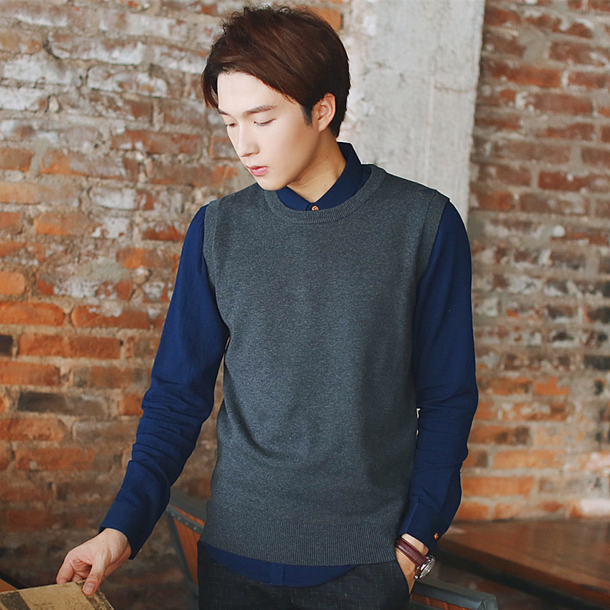 圆领无袖毛衣套头青年男毛衣马甲纯色无袖针织毛线背心男毛衫