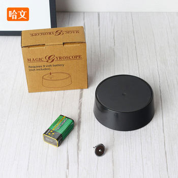 Send battery/creative Inception space magnetic permanent gyro rotating puzzle toy table fun ornaments