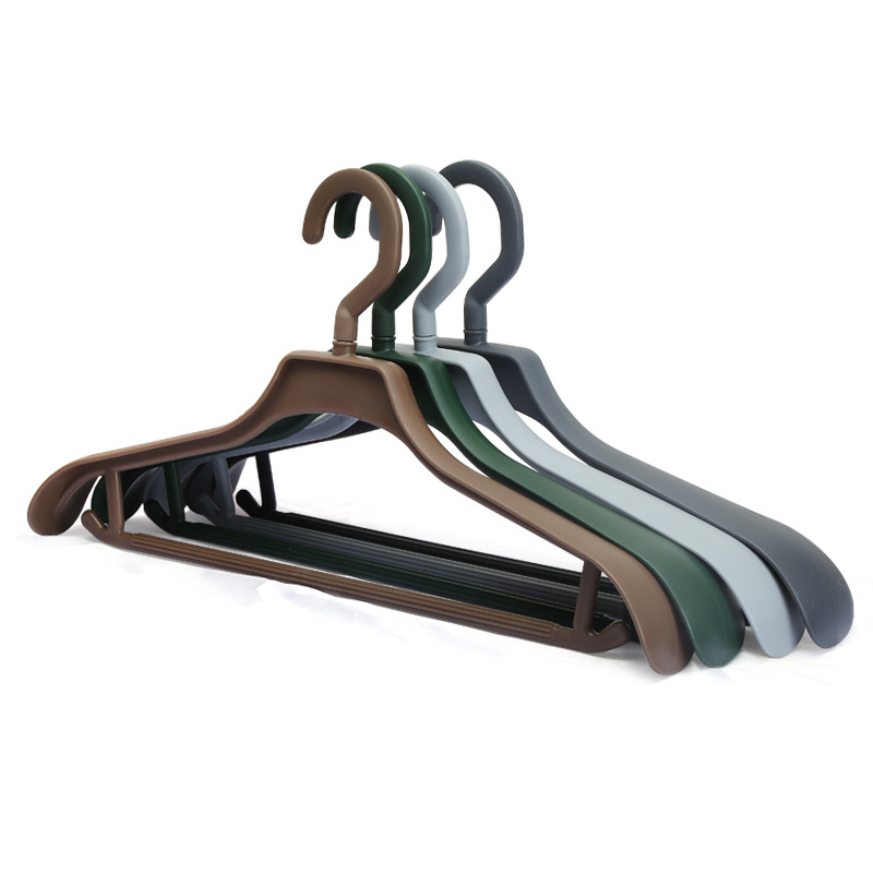 Clothing Store Non-Slip Hangers Wholesale Thickened Seamless Wide Shoulder Semi-Circular Suit Plastic Adult Men's Clothing Hangers