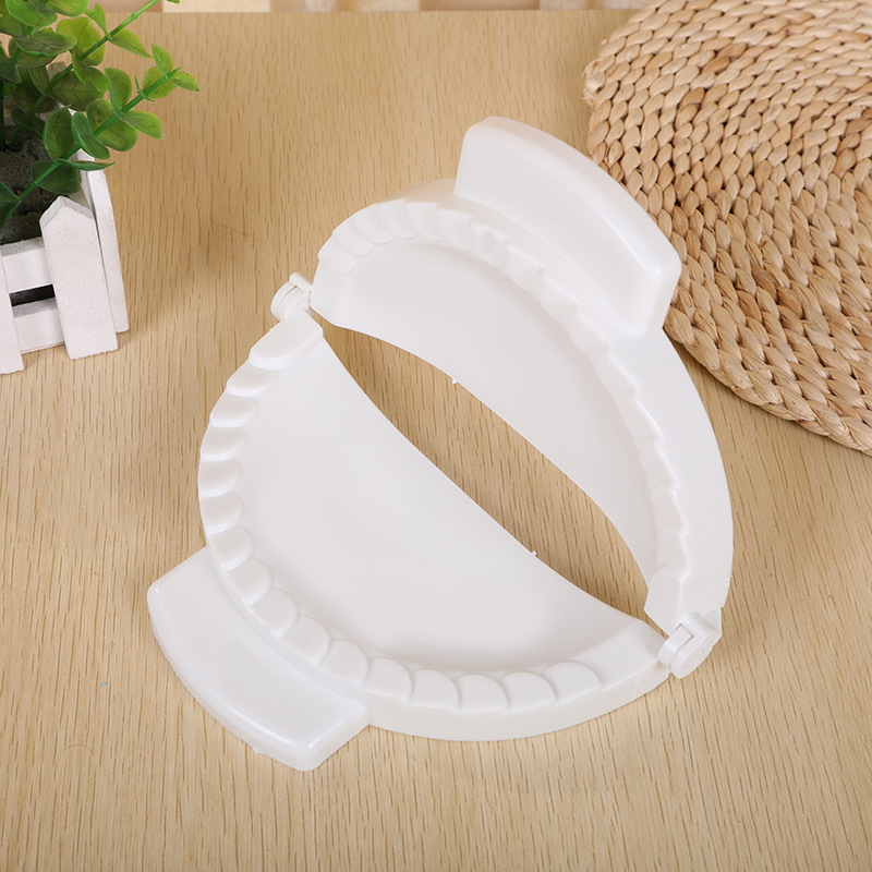 Factory Direct Sales Dumpling-Making Tool, Plastic Food-Grade Kitchen Manual Dumpling Press, Kitchen Dumpling Mold