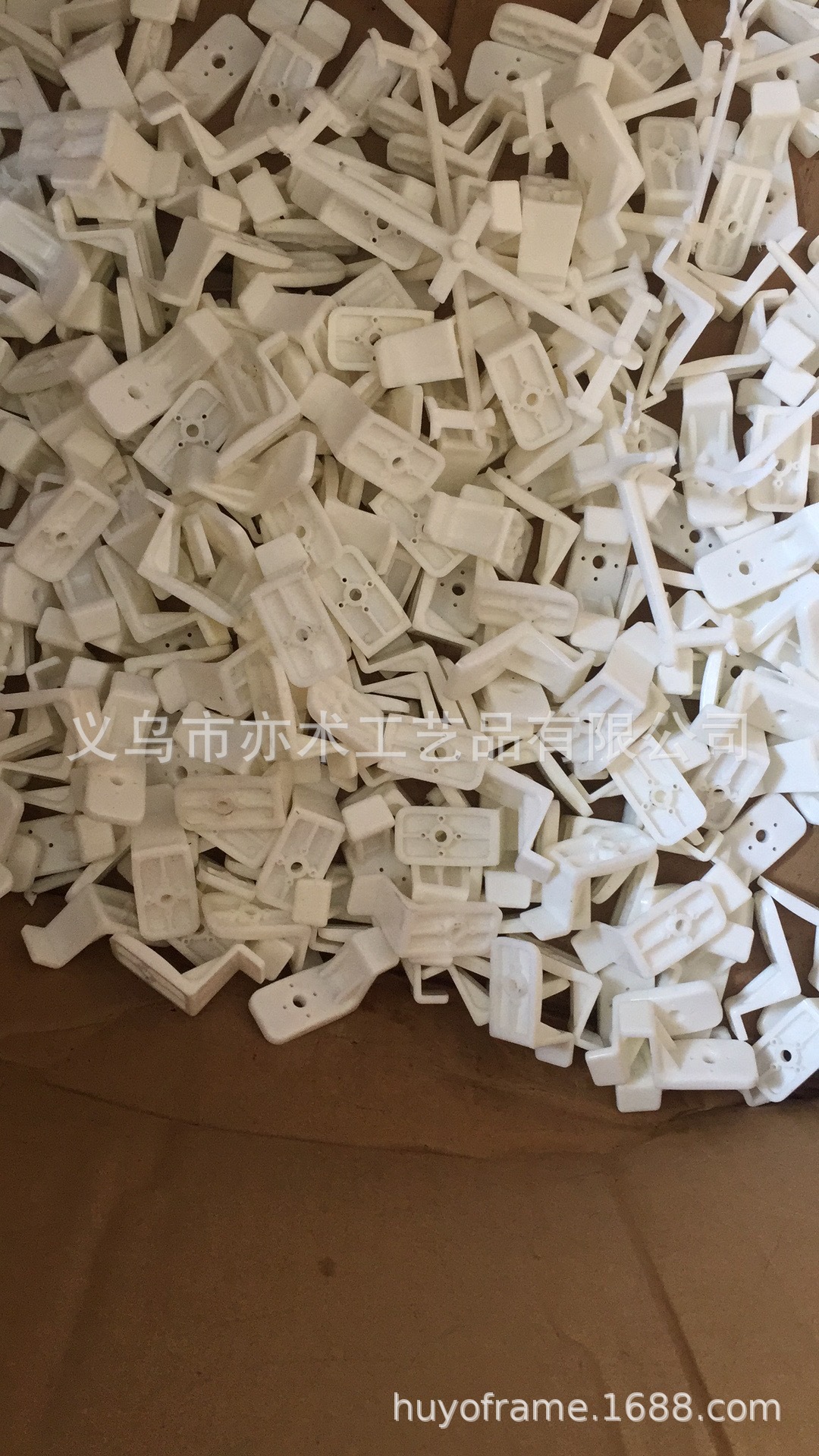 Free shipping decorative painting slotted meter box photo frame new seamless hook hook ABS reinforced steel needle bold