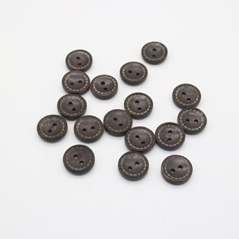 Spot natural wood two-eyed dotted bowl-shaped wooden buttons DIY wood accessories buttons children's wooden buttons